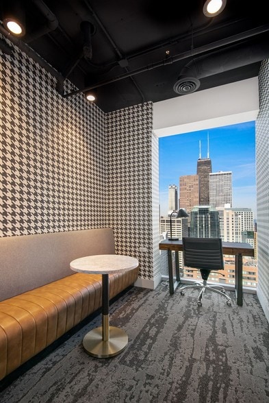 More Photos Of 200 E Illinois St, Chicago Apartments For Sale
