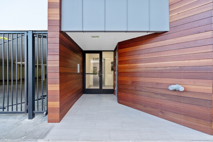 More Photos Of 1120 S Robertson Blvd, Los Angeles Medical For Lease