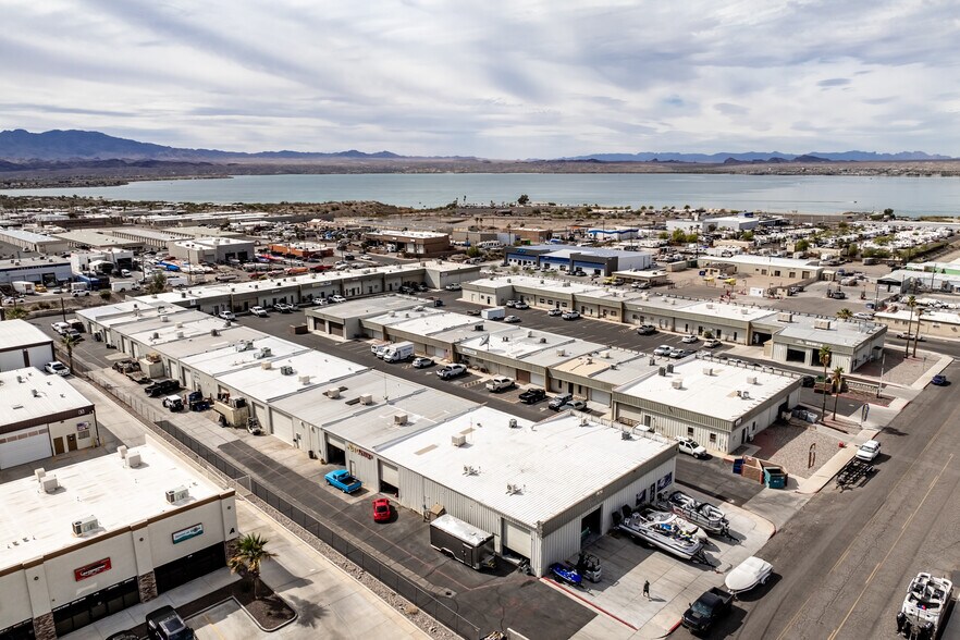 More Photos Of 1600 Acoma Blvd W, Lake Havasu City Service For Sale