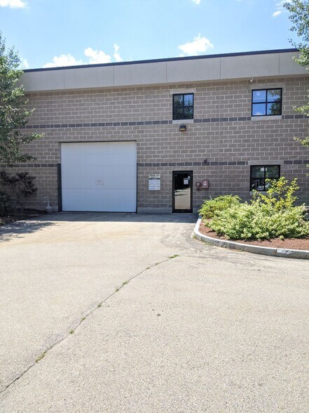 More Photos Of 94 River Rd, Hudson Distribution For Sale