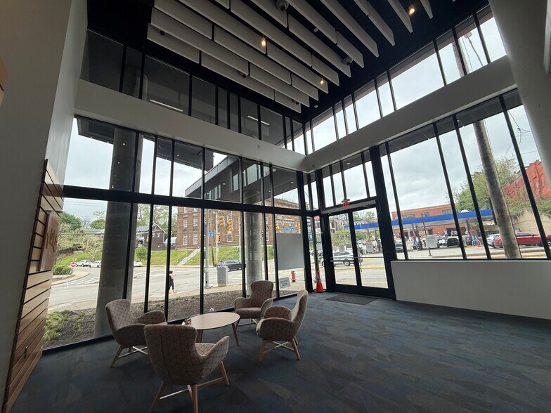 More Photos Of 5824 Forward Ave, Pittsburgh Apartments For Lease