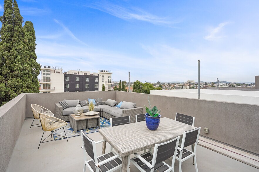More Photos Of 2611 4th St, Los Angeles Apartments For Sale