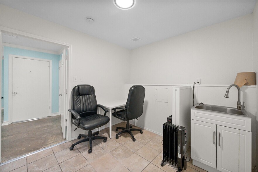 More Photos Of 8850 Davis Blvd, Southlake Land For Lease