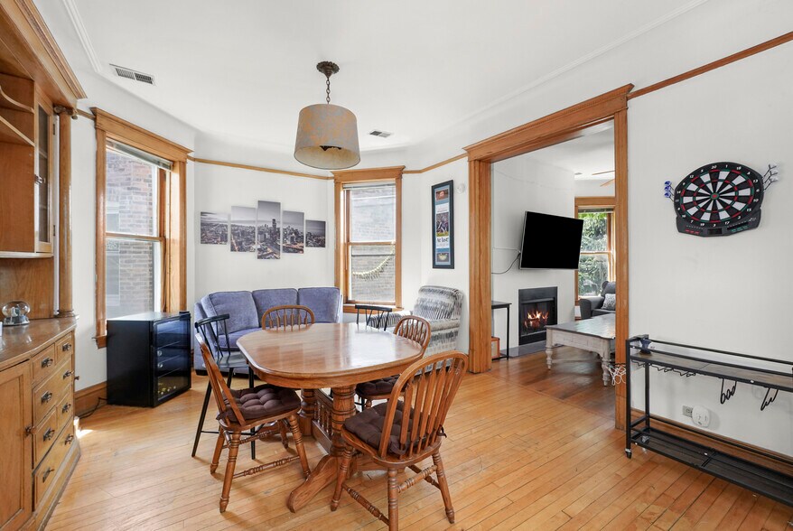 More Photos Of 3135 N Clifton Ave, Chicago Apartments For Sale