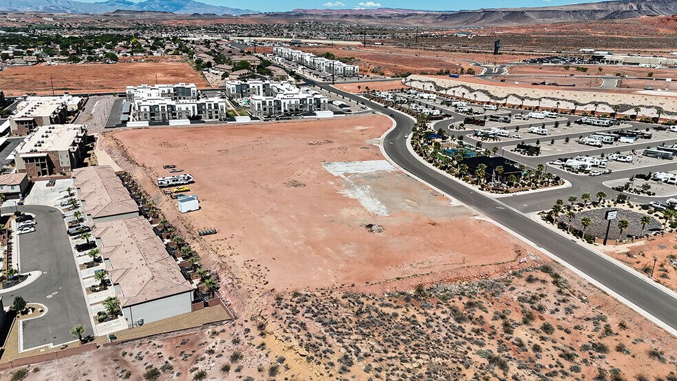 More Photos Of 1355 E Bluff View Dr, Washington Land For Lease