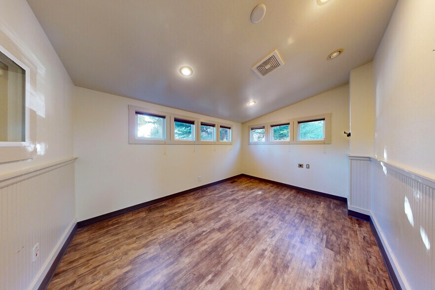 More Photos Of 3610 Ensign Rd NE, Olympia Medical For Sale