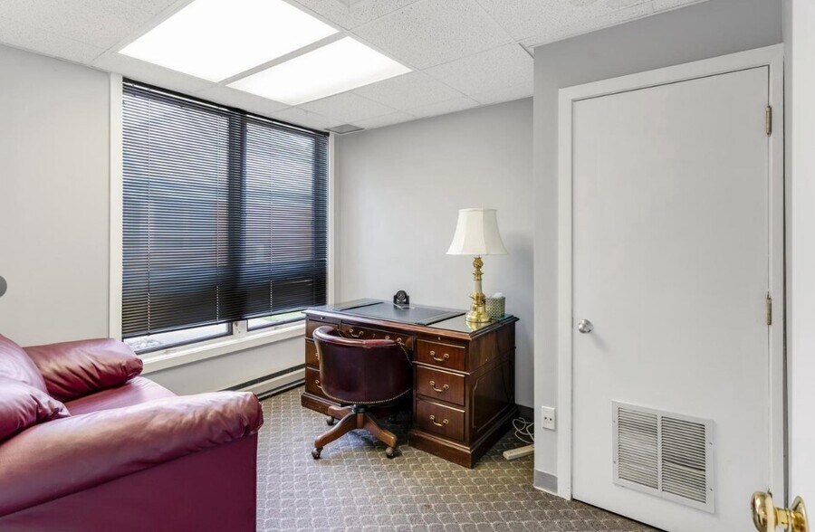 More Photos Of 651 Route 73 N, Marlton Medical For Lease