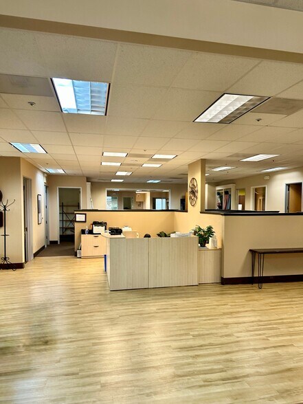 More Photos Of 440 Boulder Ct, Pleasanton Light Manufacturing For Sale