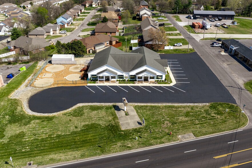 More Photos Of 3538 Lone Oak Rd, Paducah Flex For Sale