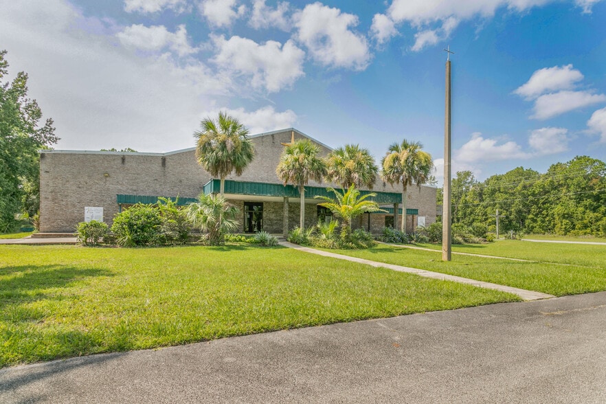 More Photos Of 3601 E Moody Blvd, Bunnell Religious Facility For Sale