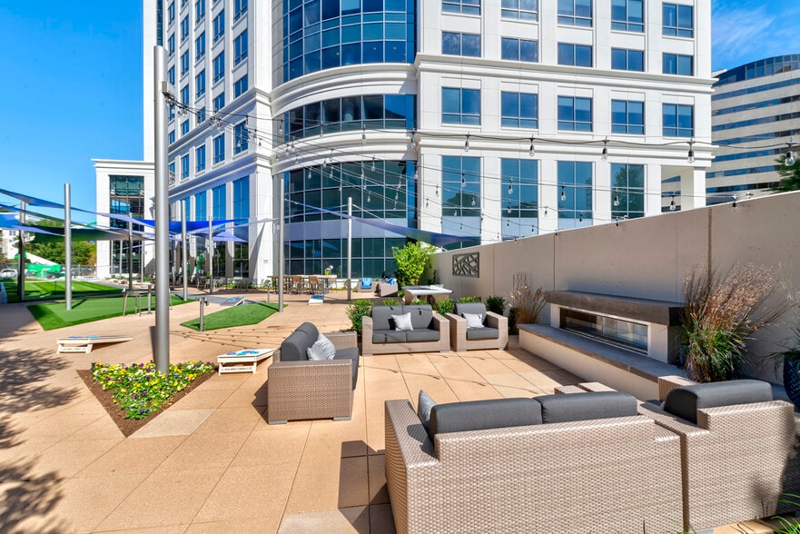 More Photos Of 1676 International Dr, McLean Office For Lease