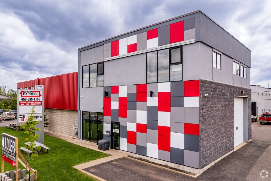 Primary Photo Of 112 Rue Industrielle, Delson Light Distribution For Lease