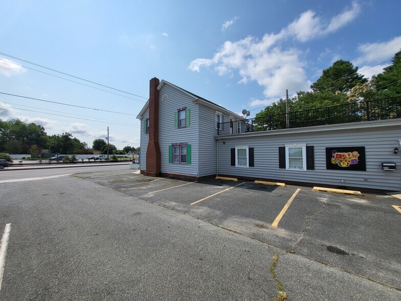 More Photos Of 203 Sunburst Hwy, Cambridge Office For Sale