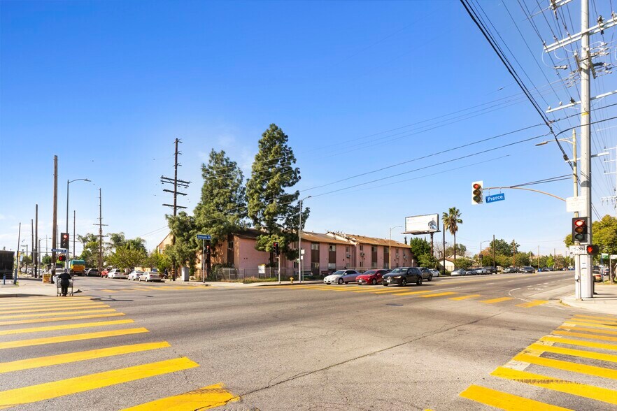 More Photos Of 12661 Pierce St, Pacoima Apartments For Sale