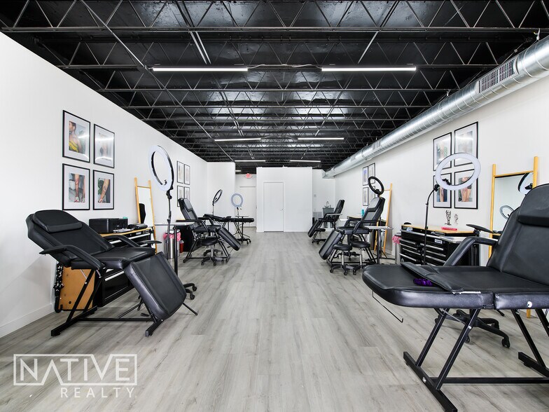 More Photos Of 2852 E Oakland Park Blvd, Fort Lauderdale Storefront Retail Office For Sale