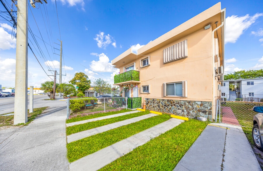 More Photos Of 955 W 23rd St, Hialeah Apartments For Sale