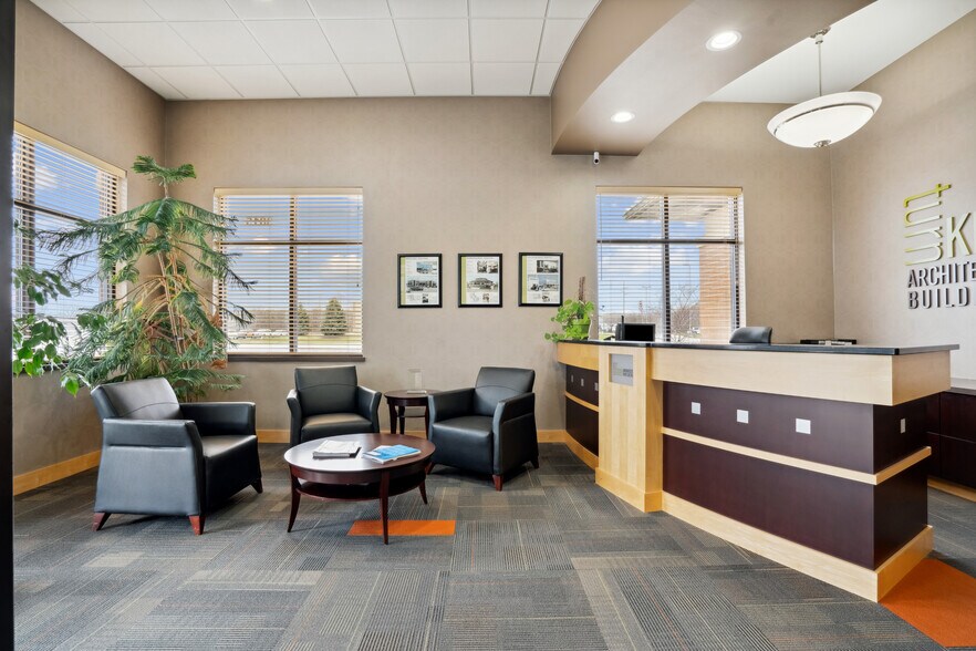 More Photos Of 3015 Greyhound Dr, Waterloo Medical For Lease