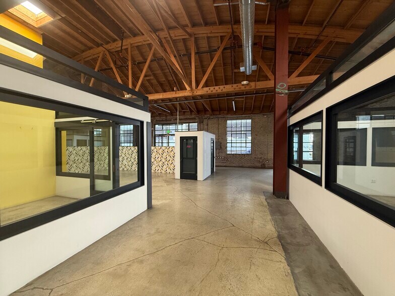 More Photos Of 2014-2022 E 7th St, Los Angeles Office For Lease