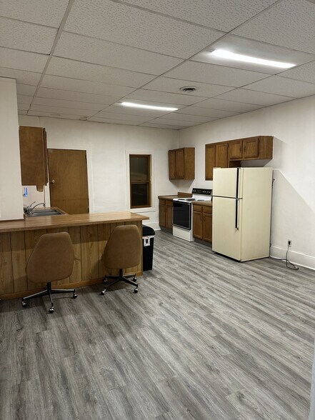 More Photos Of 210 N Main St, Clarion Drugstore For Sale
