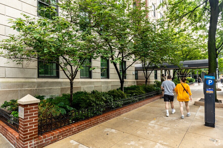 More Photos Of 1160 Fifth Ave, New York Apartments For Lease