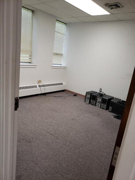 More Photos Of 7300 City Ave, Philadelphia Office For Lease