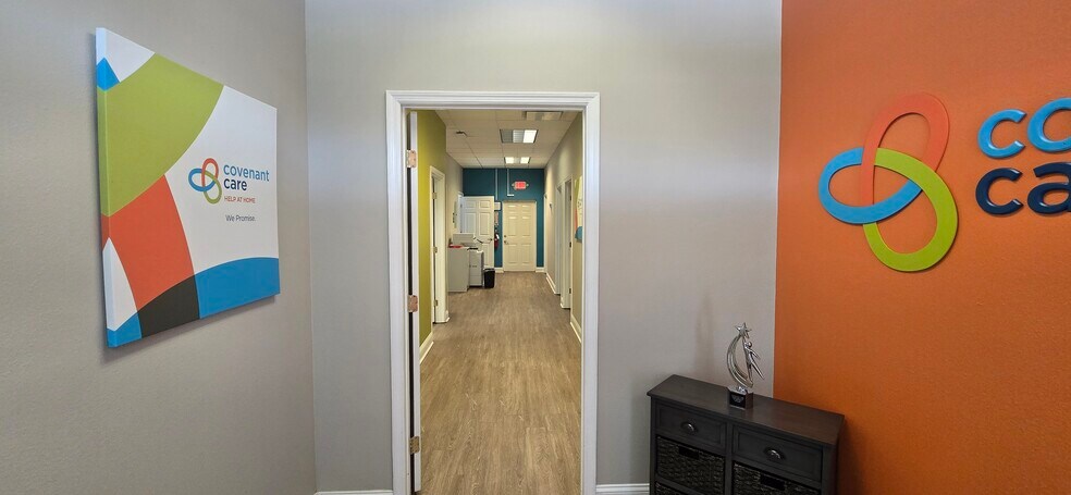 More Photos Of 1307-1309 Providence Rd, Brandon Office For Lease