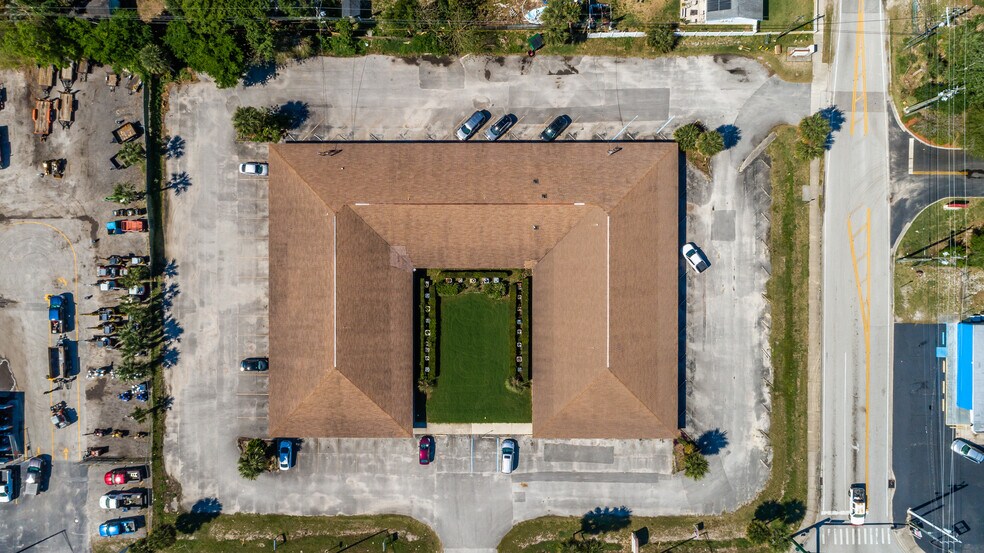 More Photos Of 800 S Nova Rd, Ormond Beach Medical For Lease