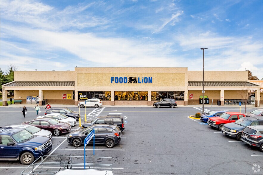 More Photos Of 6920 Crestwood Blvd, Frederick Supermarket For Sale