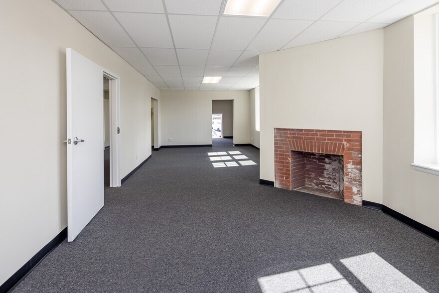 More Photos Of 154A W Eagle Rd, Havertown Medical For Lease