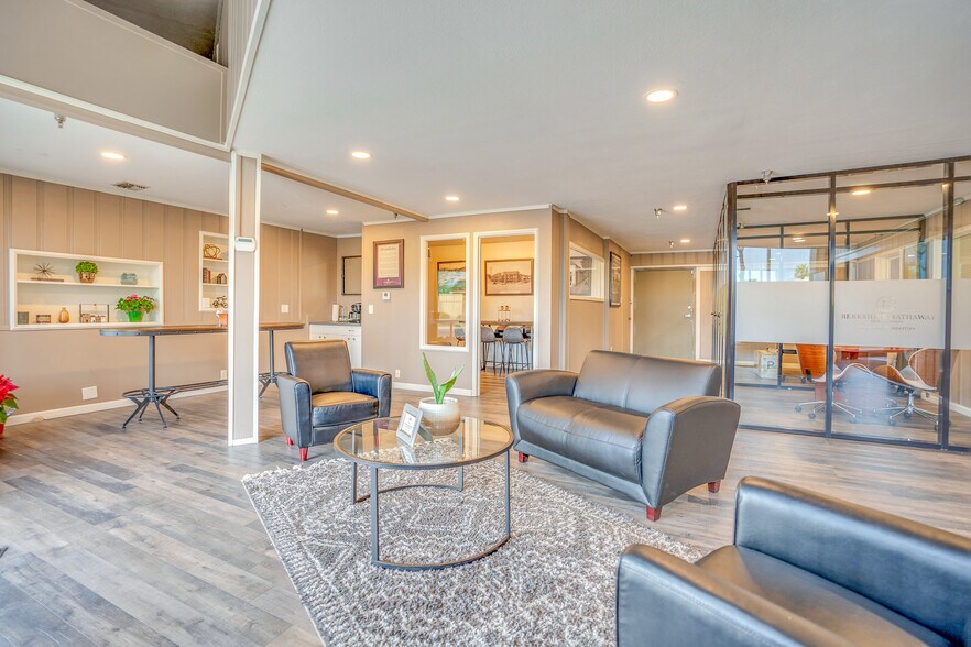 More Photos Of 1209 6th St, Los Banos Storefront For Lease