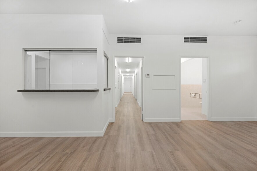 More Photos Of 1215-1239 Rose Ave, Selma Medical For Lease