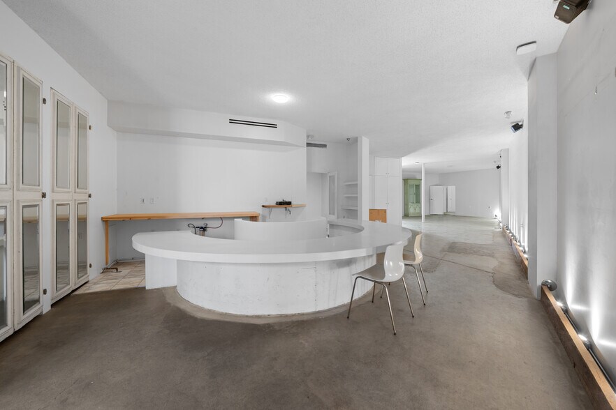 More Photos Of 1509 Mateo St, Los Angeles Office Residential For Sale