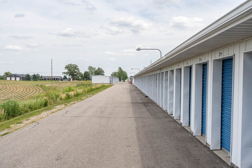 More Photos Of 1067 N Mission Rd, Mount Pleasant Self Storage For Sale