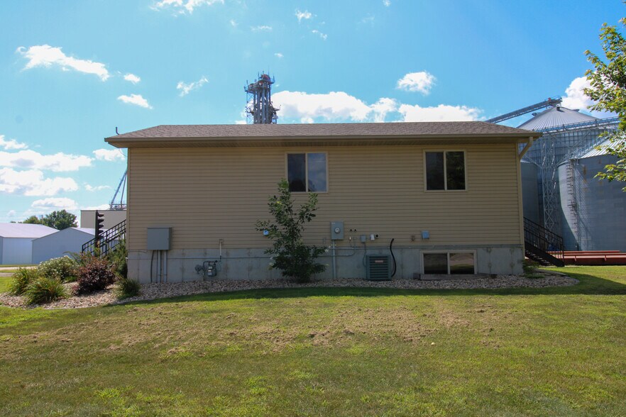 More Photos Of 107 8th Ave SW, Kasson Specialty For Sale