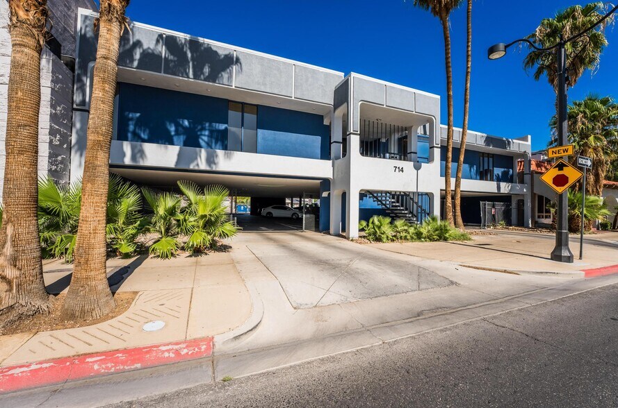 Primary Photo Of 714 S 4th St, Las Vegas Medical For Sale