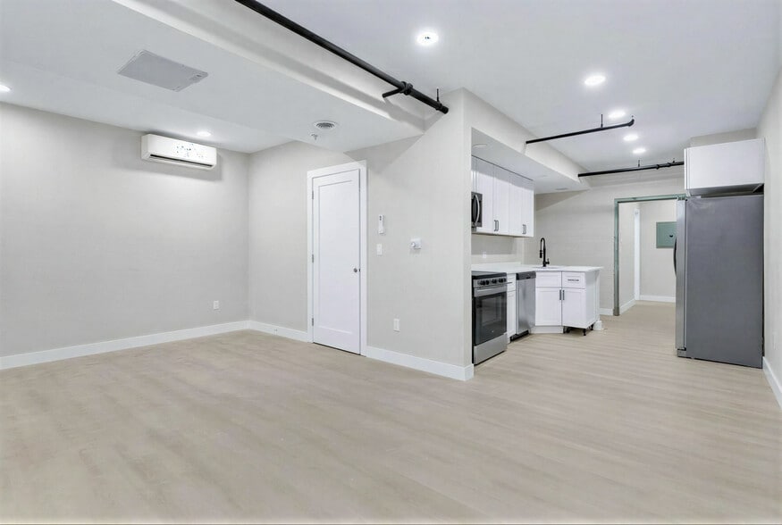 More Photos Of 72 Kendrick Ave, Woonsocket Apartments For Sale