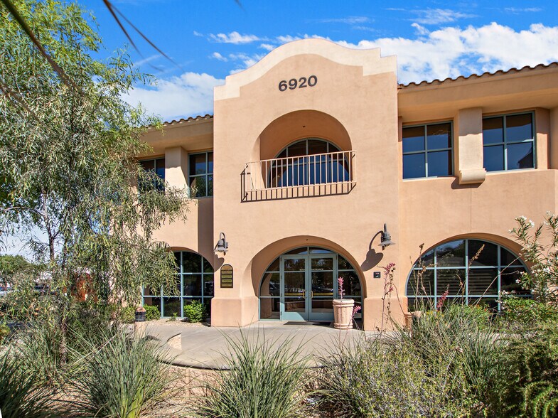 More Photos Of 6920 E Shea Blvd, Scottsdale Medical For Sale