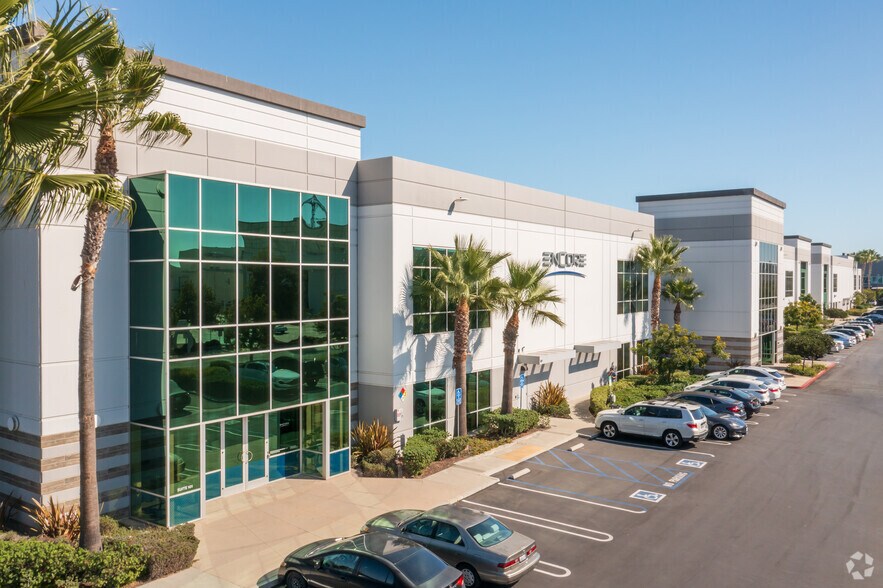 More Photos Of 14520 Delta Ln, Huntington Beach Distribution For Lease