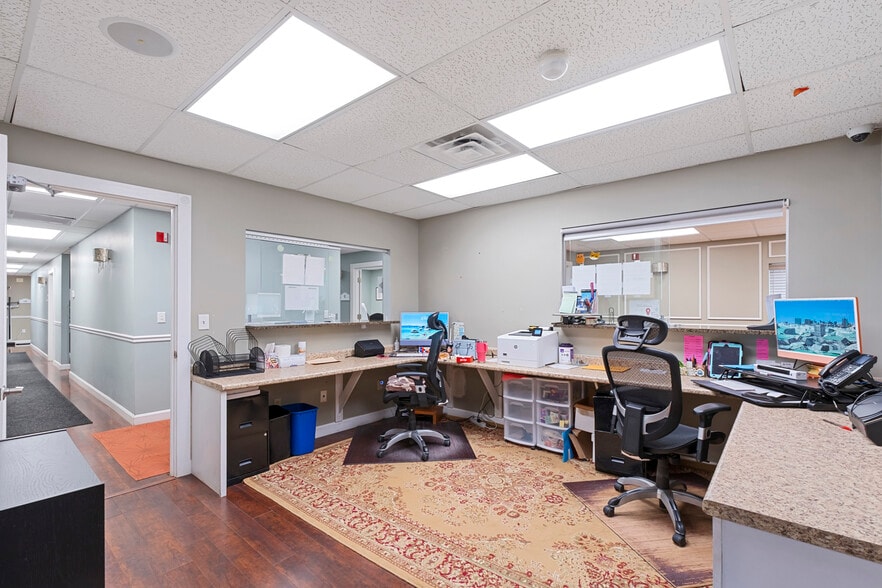 More Photos Of 13 Railroad Sq, Waterville Medical For Sale