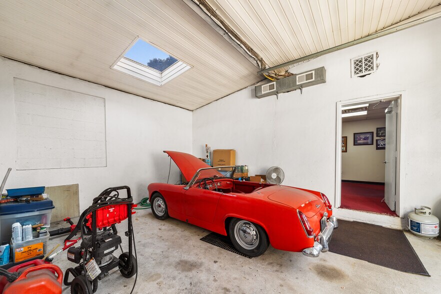 More Photos Of 17 Lincoln Ave, Jamesburg Carwash For Sale