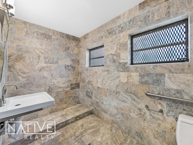 More Photos Of 1416 NE 4th Ave, Fort Lauderdale Office For Lease