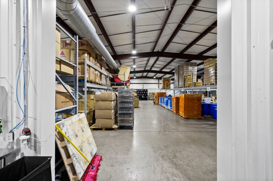 More Photos Of 110 Commercial Blvd, Flat Rock Manufacturing For Lease