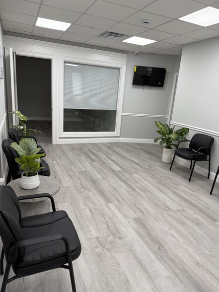 More Photos Of 3930 Richmond Ave, Staten Island Medical For Lease