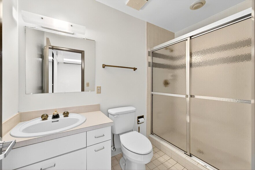 More Photos Of 220 N Westmonte Dr, Altamonte Springs Medical For Lease