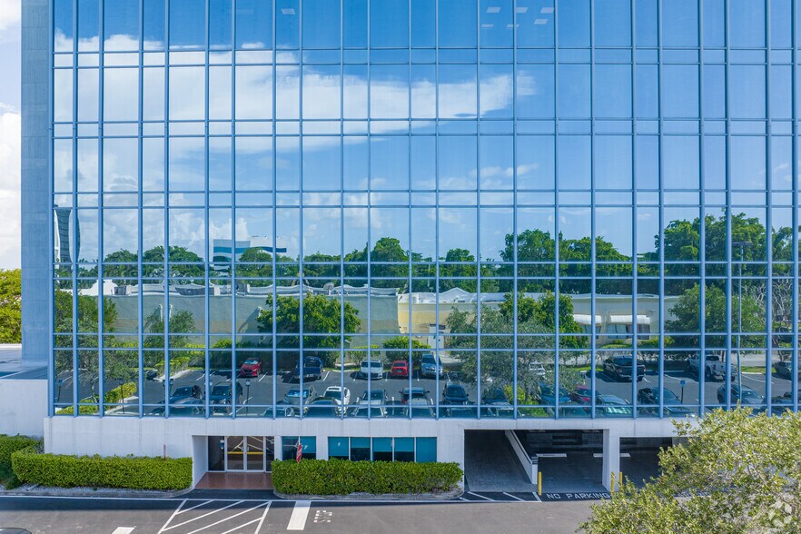 More Photos Of 1600 S Federal Hwy, Pompano Beach Office For Lease