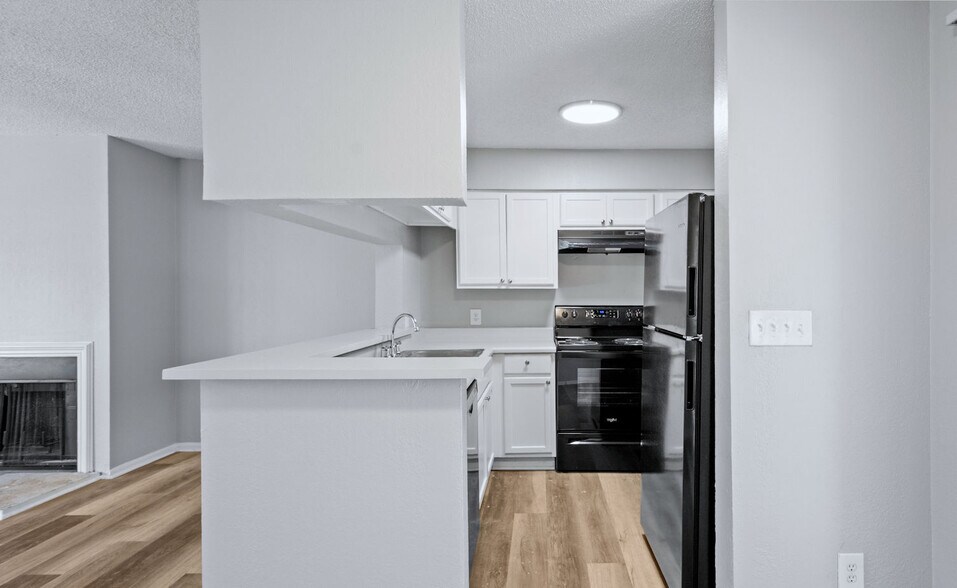 More Photos Of 509 N Westover Blvd, Albany Apartments For Sale