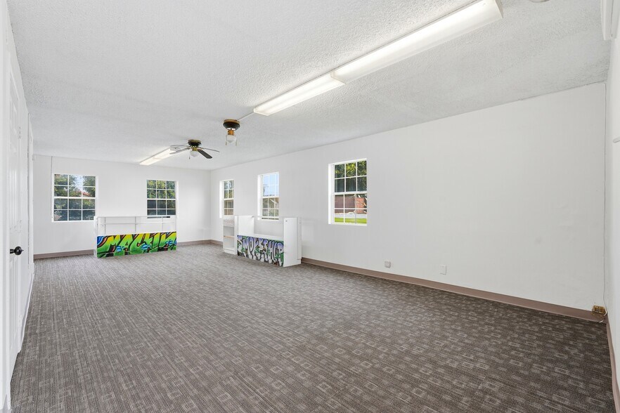 More Photos Of 2048-2050 W Florence Ave, Los Angeles Office For Sale