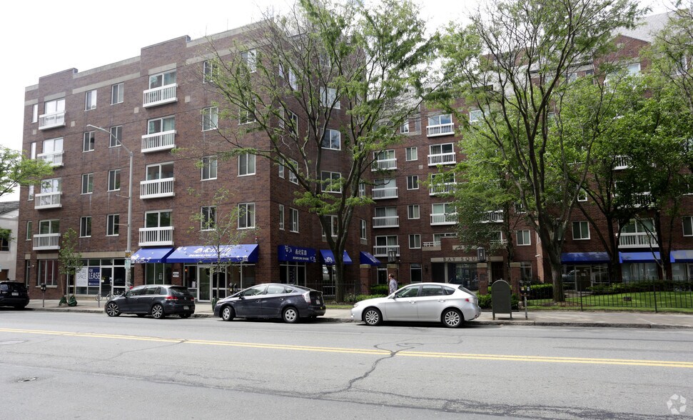 More Photos Of 950 Massachusetts Ave, Cambridge Apartments For Sale