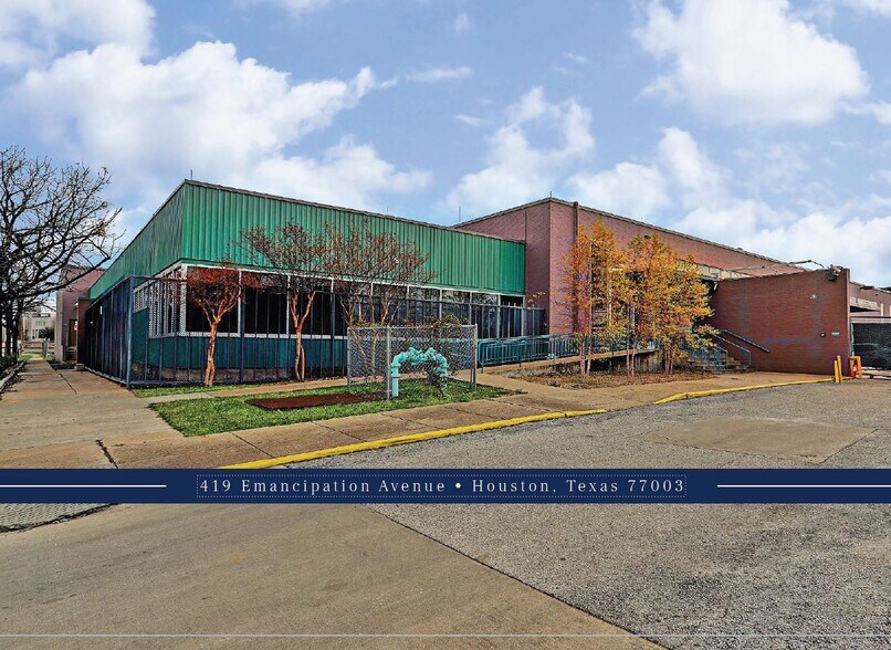 Primary Photo Of 419 Emancipation Ave, Houston Assisted Living For Sale