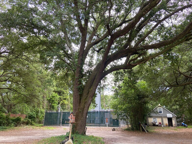 More Photos Of 5639 Pullman Ave, North Charleston Warehouse For Sale